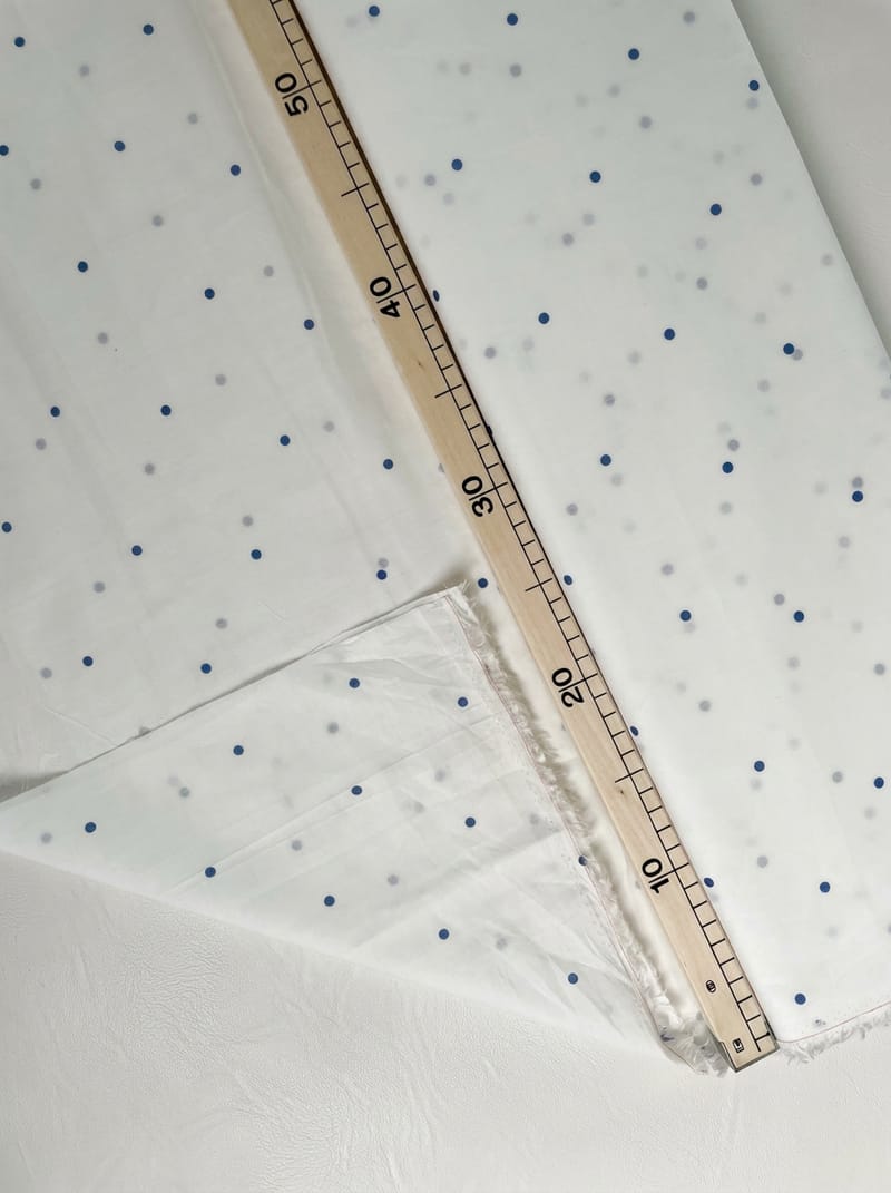 polka dots light cotton B-0349
