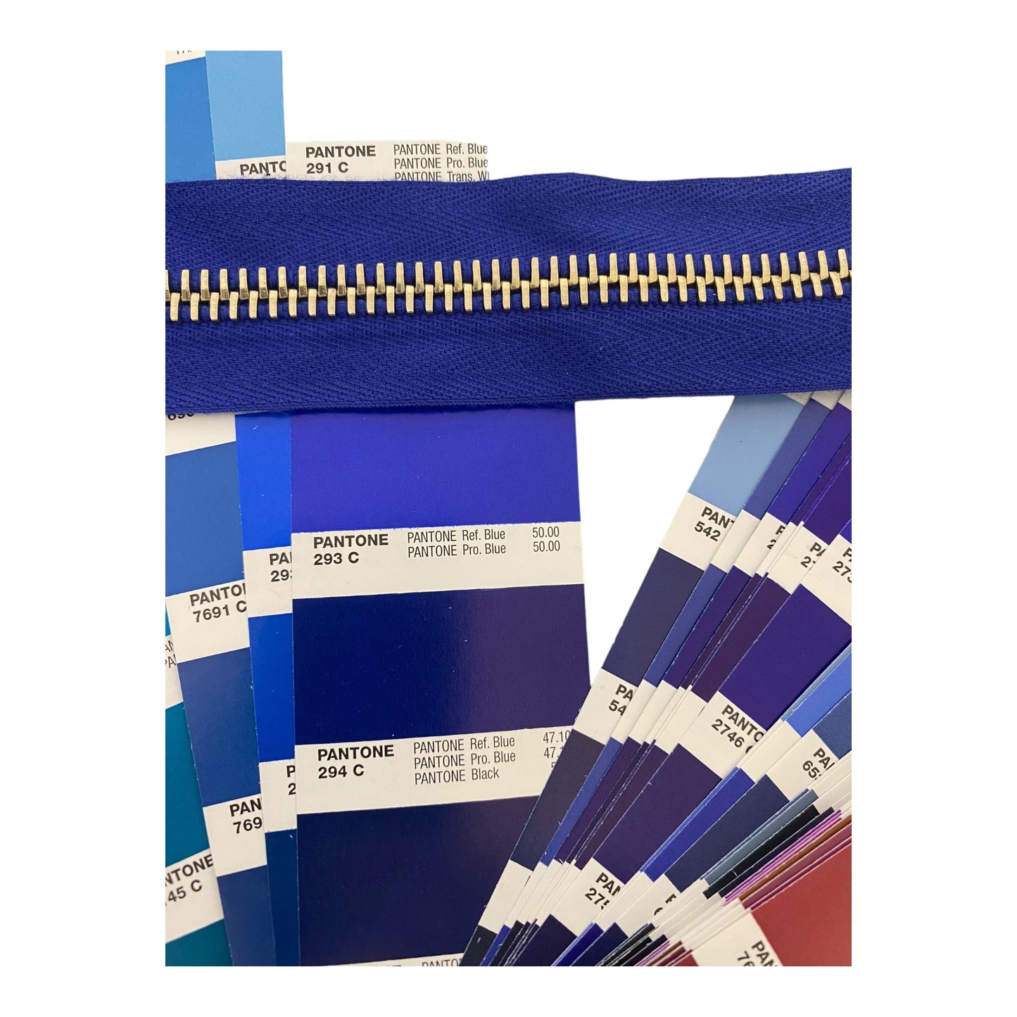 Light gold XL M8 metal zipper, 2 way open end, ROYAL BLUE, 74 CM