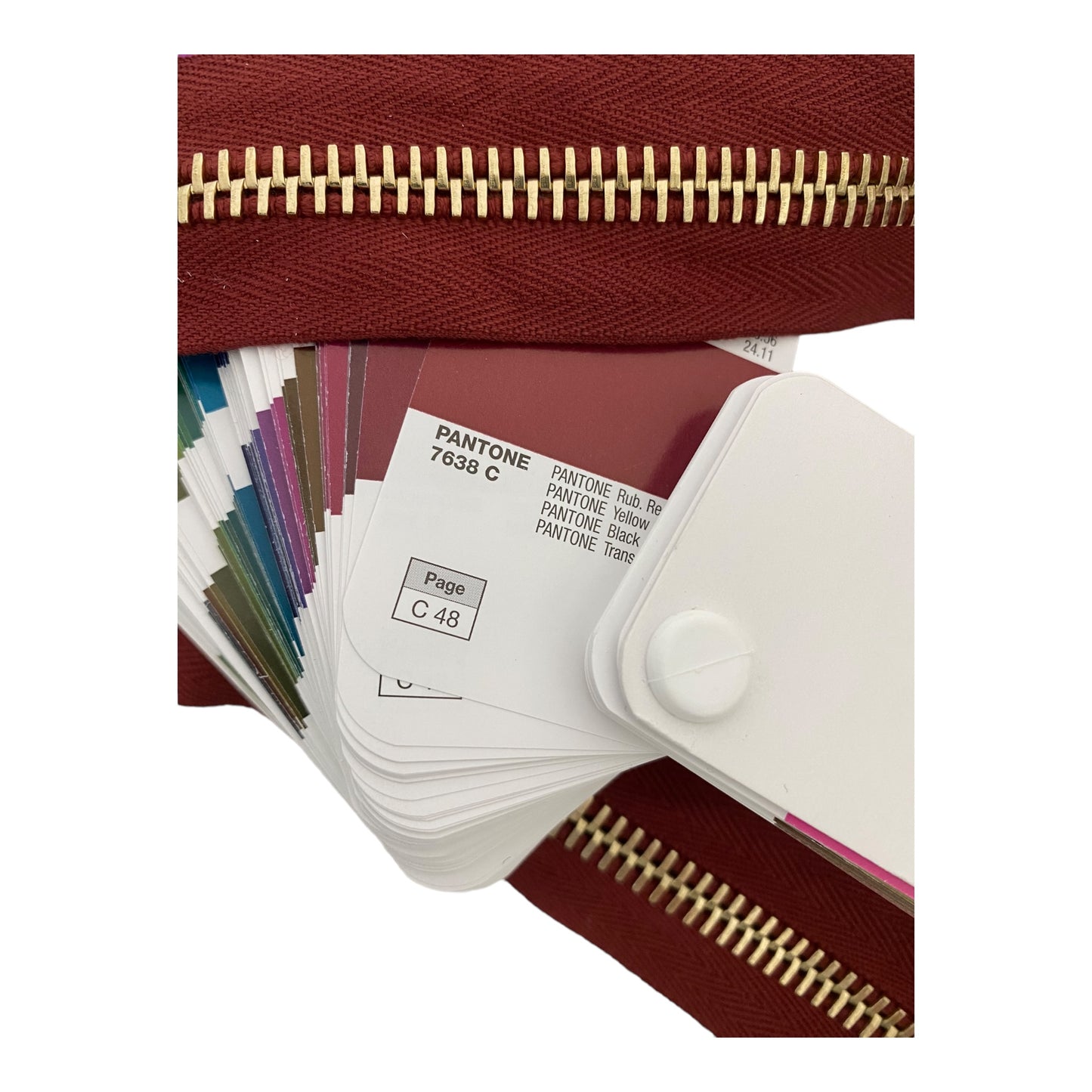 Light gold XL M8 metal zipper, 2 way open end, BORDEAUX, 118 CM