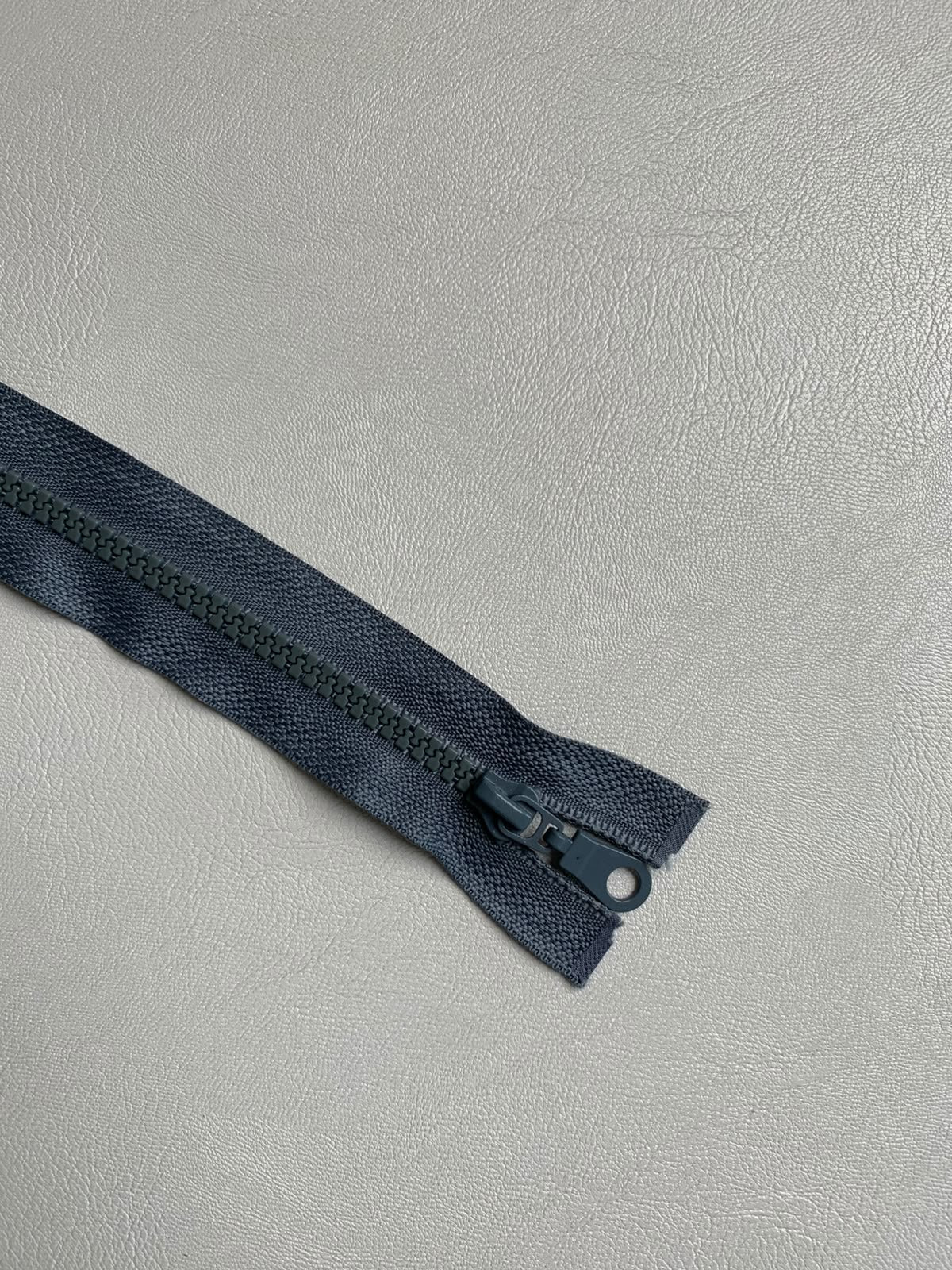 PLASTIC ZIPPER, metal puller, open end, different colors, 75 CM