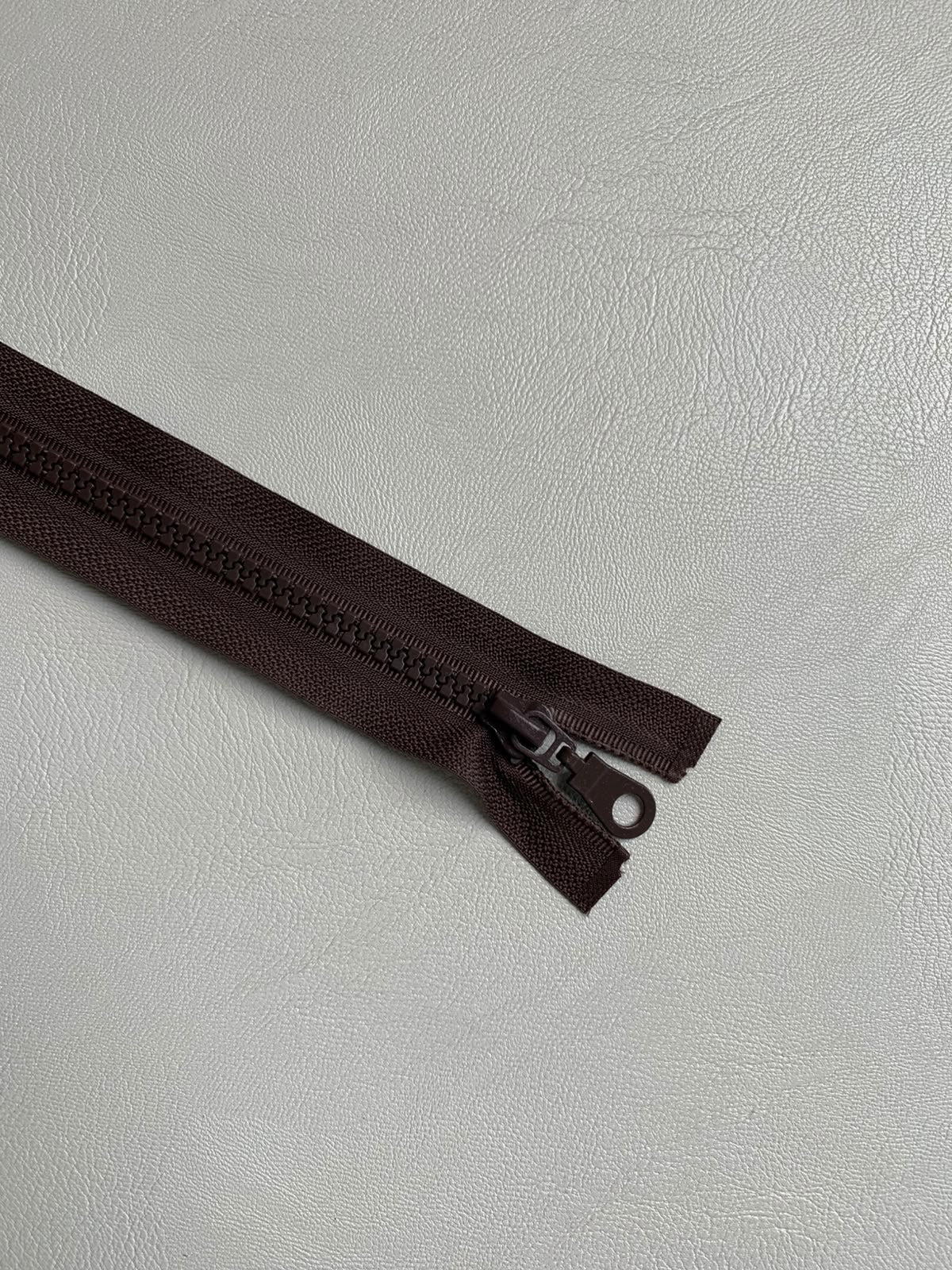 PLASTIC ZIPPER, metal puller, open end, different colors, 75 CM