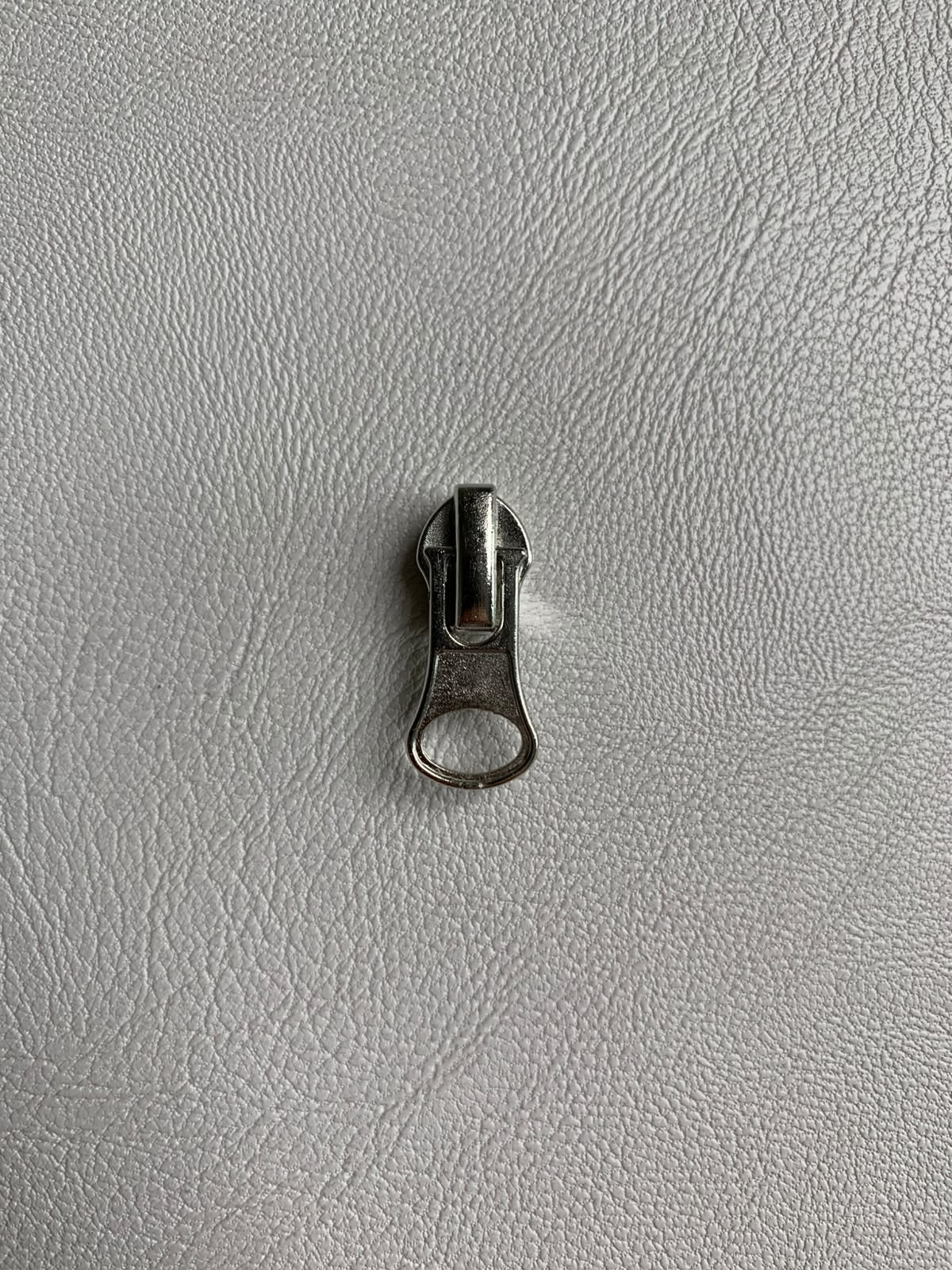 NYLON ZIPPER BY THE MT