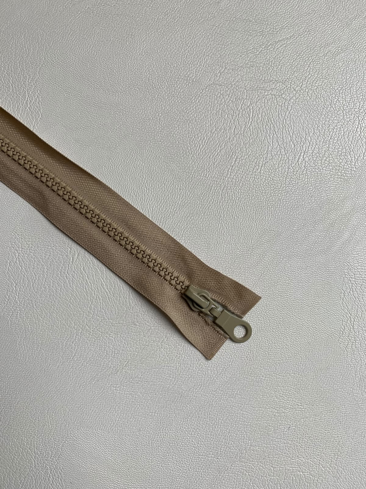 PLASTIC ZIPPER, metal puller, open end, different colors, 75 CM